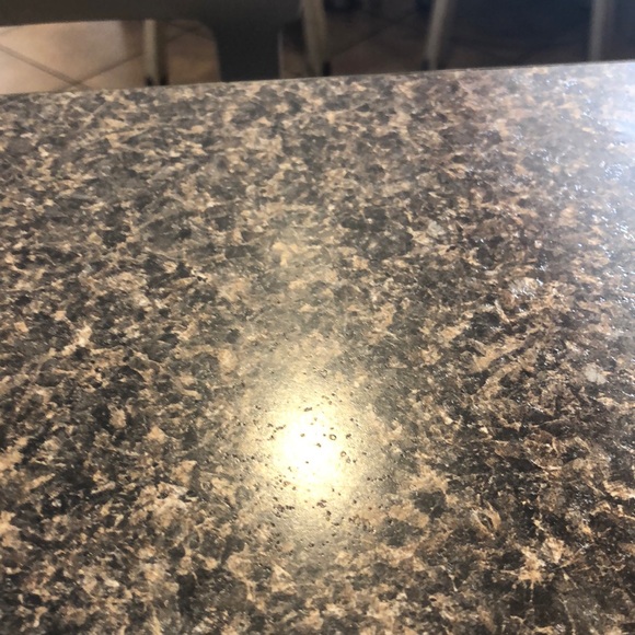 Meet your Posher, Christy - Picture 1 of 1